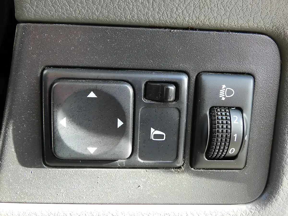 Used 2015 Nissan NV200 Acenta White - Interior and Exterior details 17