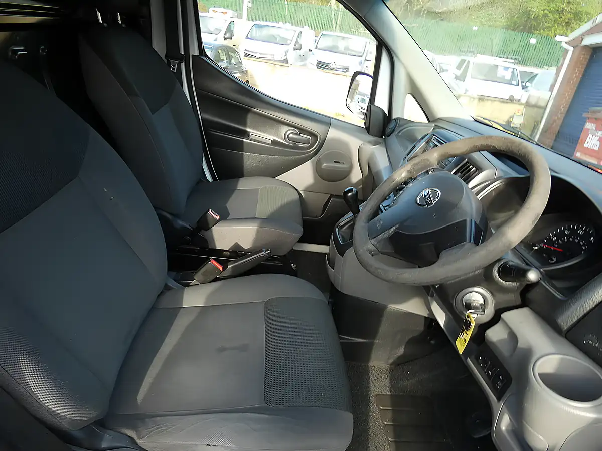 Used 2015 Nissan NV200 Acenta White - Interior and Exterior details 2