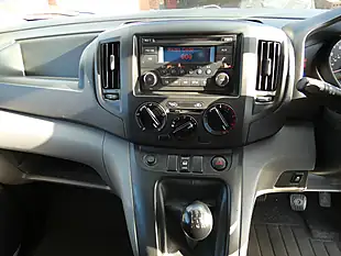 Used 2015 Nissan NV200 Acenta White - Interior and Exterior details 8
