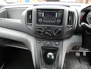 Used 2015 Nissan NV200 Acenta White - Interior and Exterior details 8