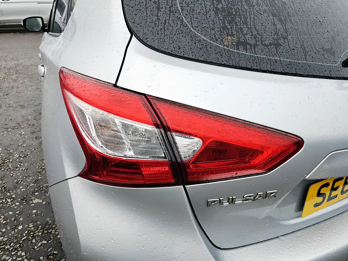 Used 2015 Nissan Pulsar Acenta Silver - Interior and Exterior details 17
