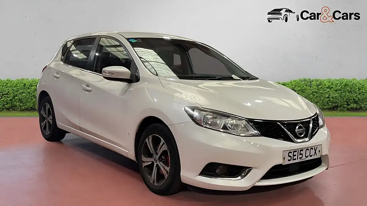Used 2015 Nissan Pulsar Acenta White - Front View