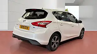 Used 2015 Nissan Pulsar Acenta White - Interior and Exterior details 17