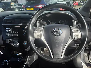 Used 2015 Nissan Pulsar Acenta White - Interior and Exterior details 9