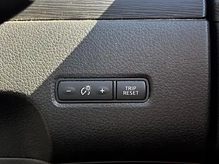 Used 2015 Nissan Pulsar N-Tec Grey - Interior and Exterior details 18