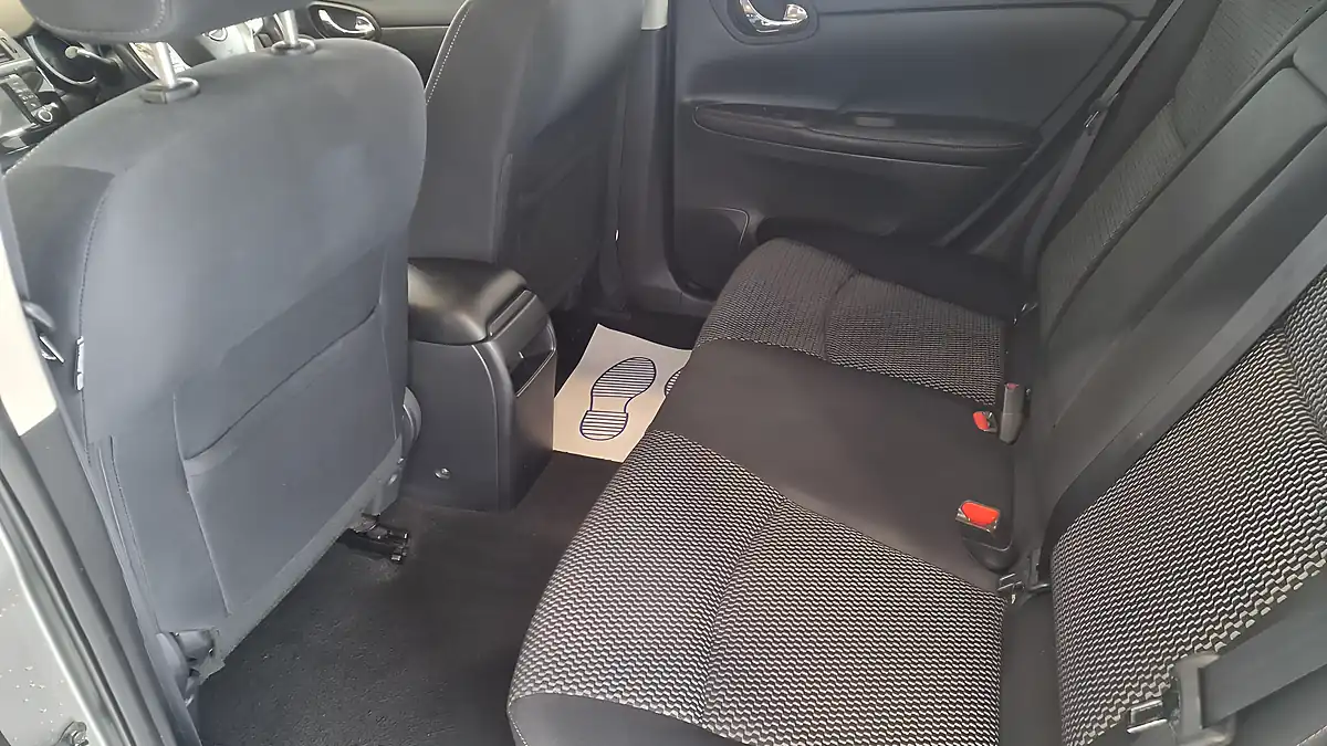 Used 2015 Nissan Pulsar N-Tec Grey - Interior and Exterior details 10