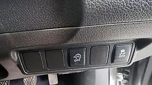 Used 2015 Nissan Pulsar N-Tec Grey - Interior and Exterior details 12
