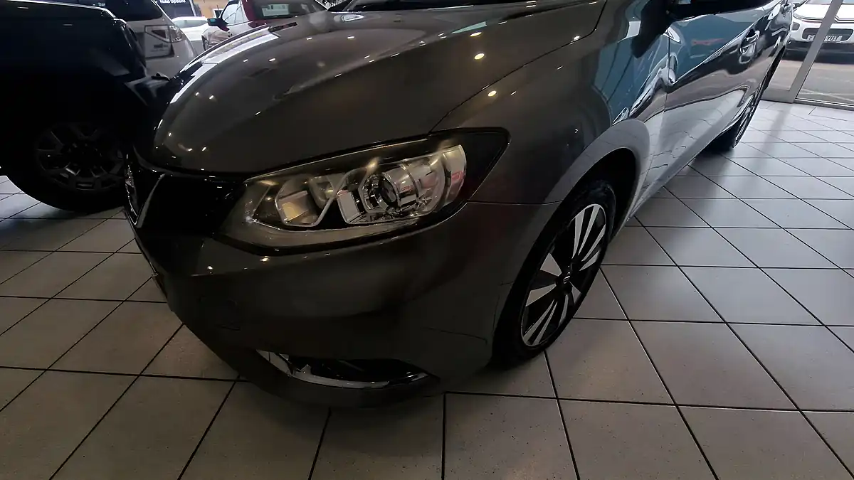 Used 2015 Nissan Pulsar N-Tec Grey - Interior and Exterior details 19