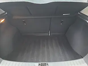 Used 2015 Nissan Pulsar N-Tec Red - Interior and Exterior details 13