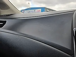 Used 2015 Nissan Pulsar N-Tec Red - Interior and Exterior details 20