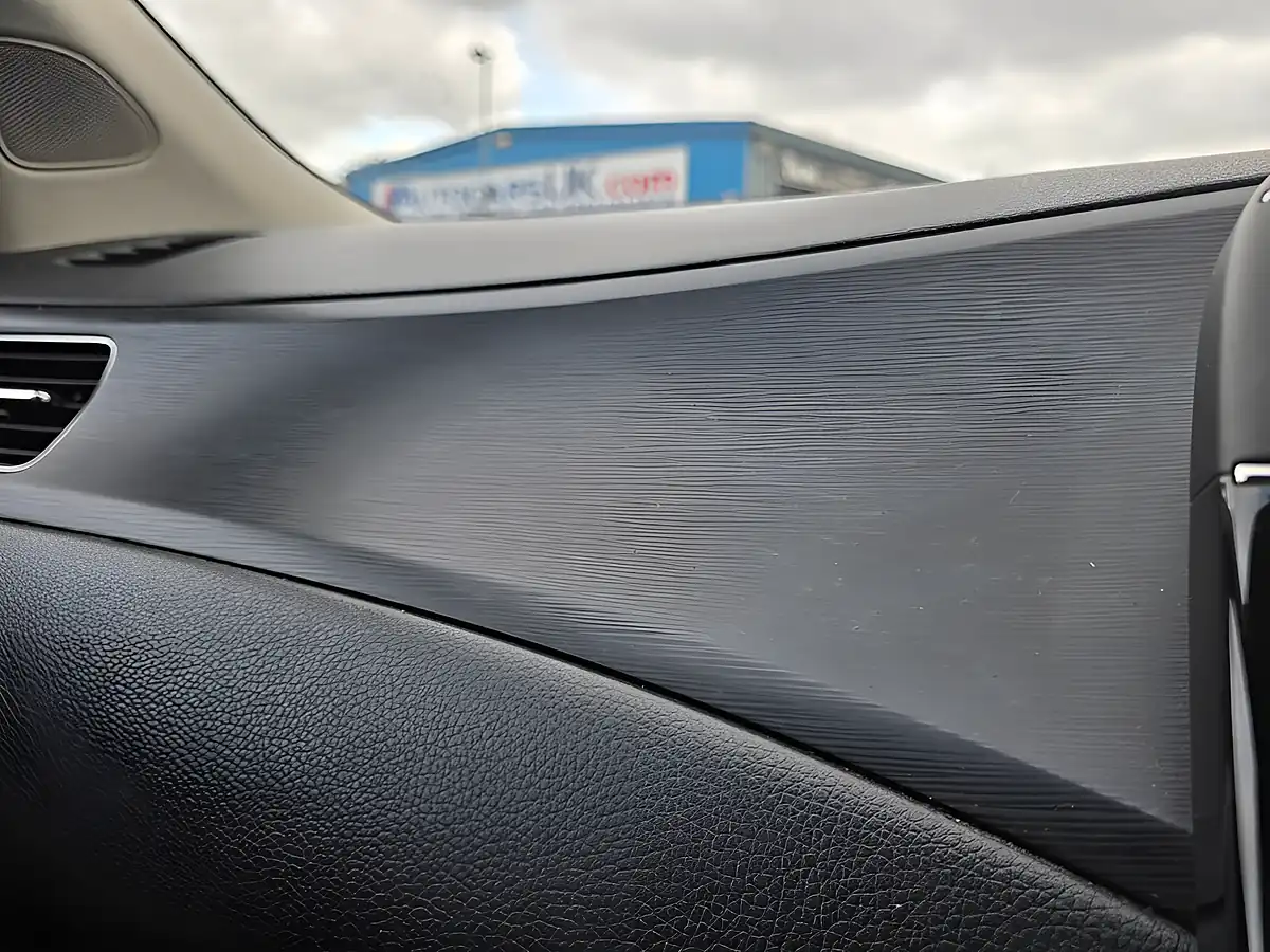 Used 2015 Nissan Pulsar N-Tec Red - Interior and Exterior details 20