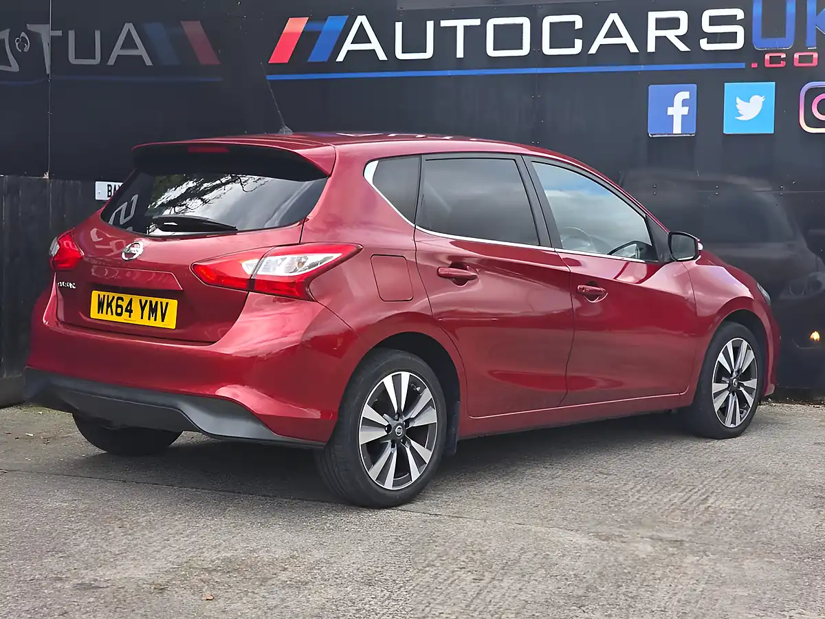Used 2015 Nissan Pulsar N-Tec Red - Interior and Exterior details 4