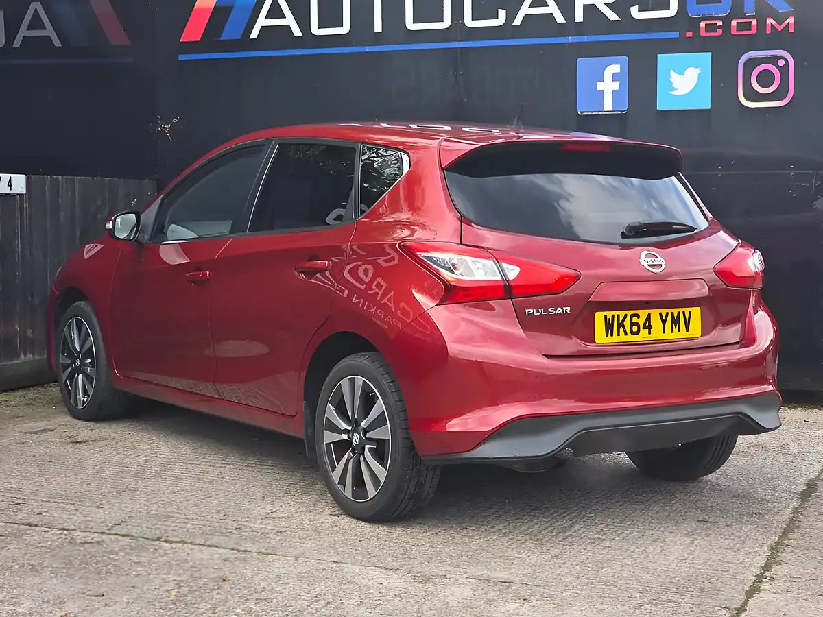 Used 2015 Nissan Pulsar N-Tec Red - Interior and Exterior details 7