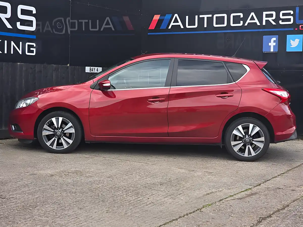 Used 2015 Nissan Pulsar N-Tec Red - Interior and Exterior details 8