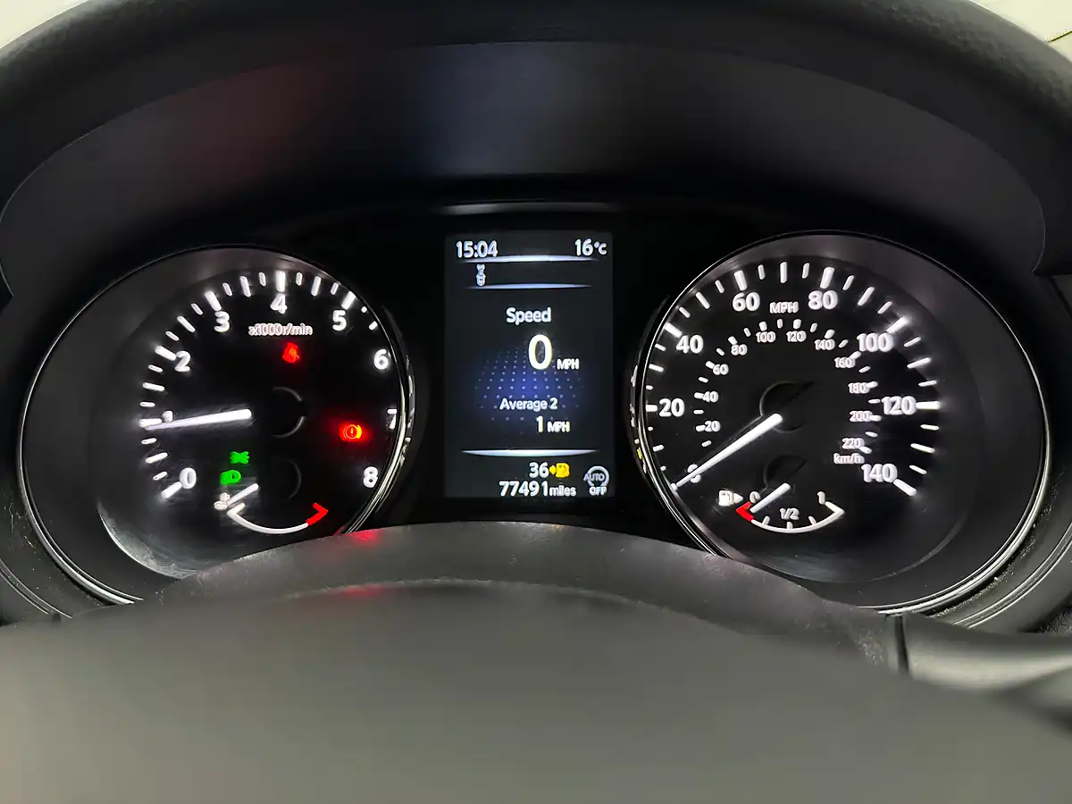 Used 2015 Nissan Pulsar N-Tec Twilight Grey - Interior and Exterior details 12