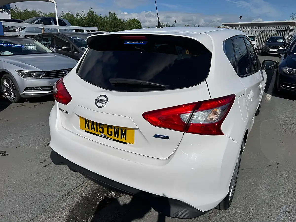 Used 2015 Nissan Pulsar N-Tec White - Interior and Exterior details 13