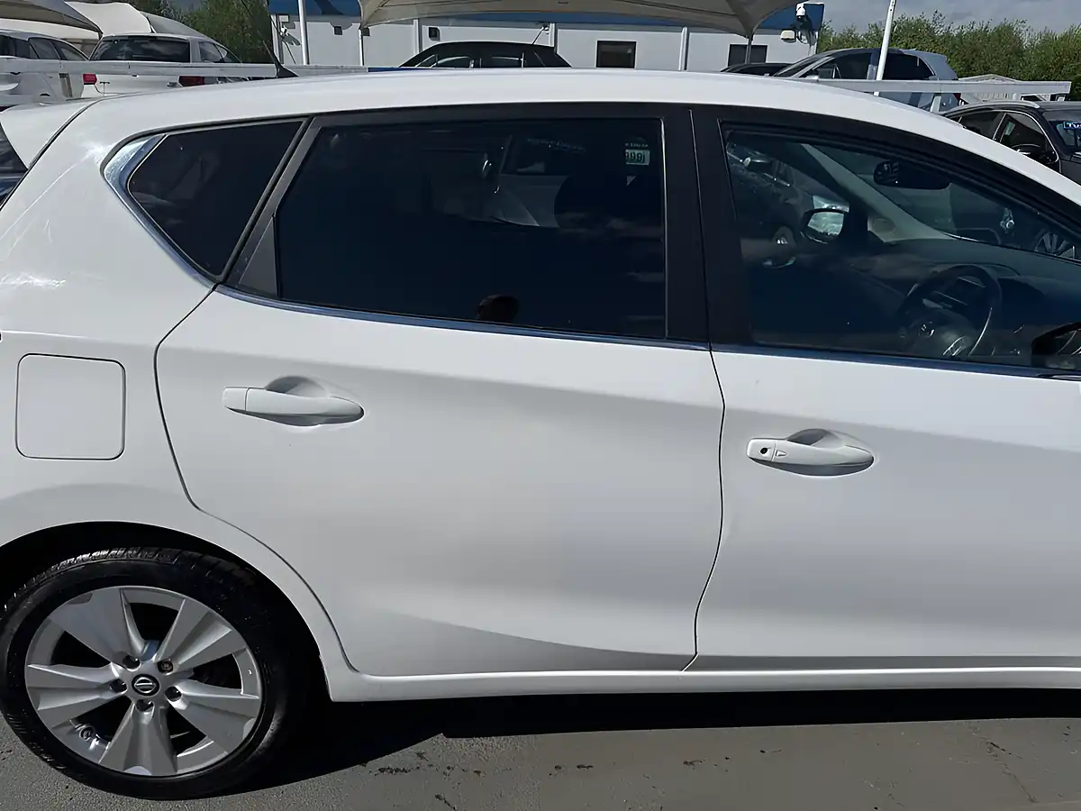 Used 2015 Nissan Pulsar N-Tec White - Interior and Exterior details 16