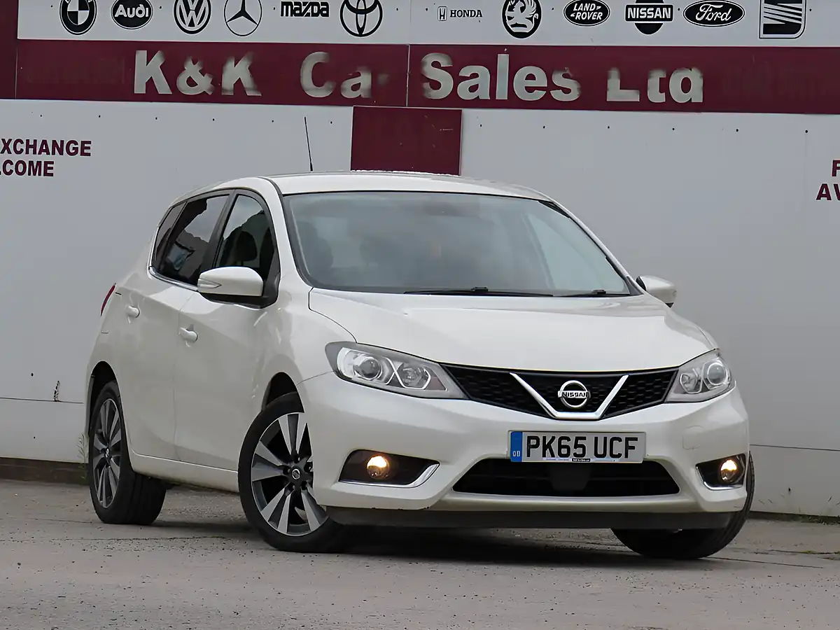 Used 2015 Nissan Pulsar N-Tec White - Interior and Exterior details 16