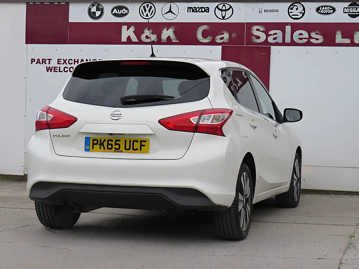 Used 2015 Nissan Pulsar N-Tec White - Interior and Exterior details 17