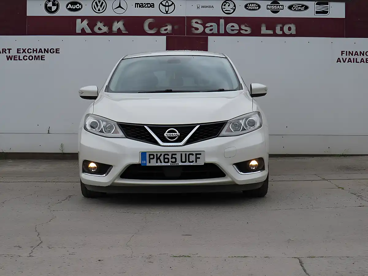 Used 2015 Nissan Pulsar N-Tec White - Interior and Exterior details 6