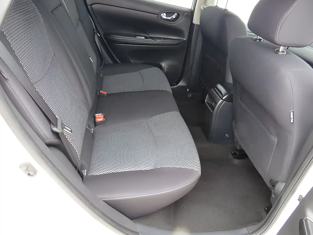 Used 2015 Nissan Pulsar N-Tec White - Interior and Exterior details 8