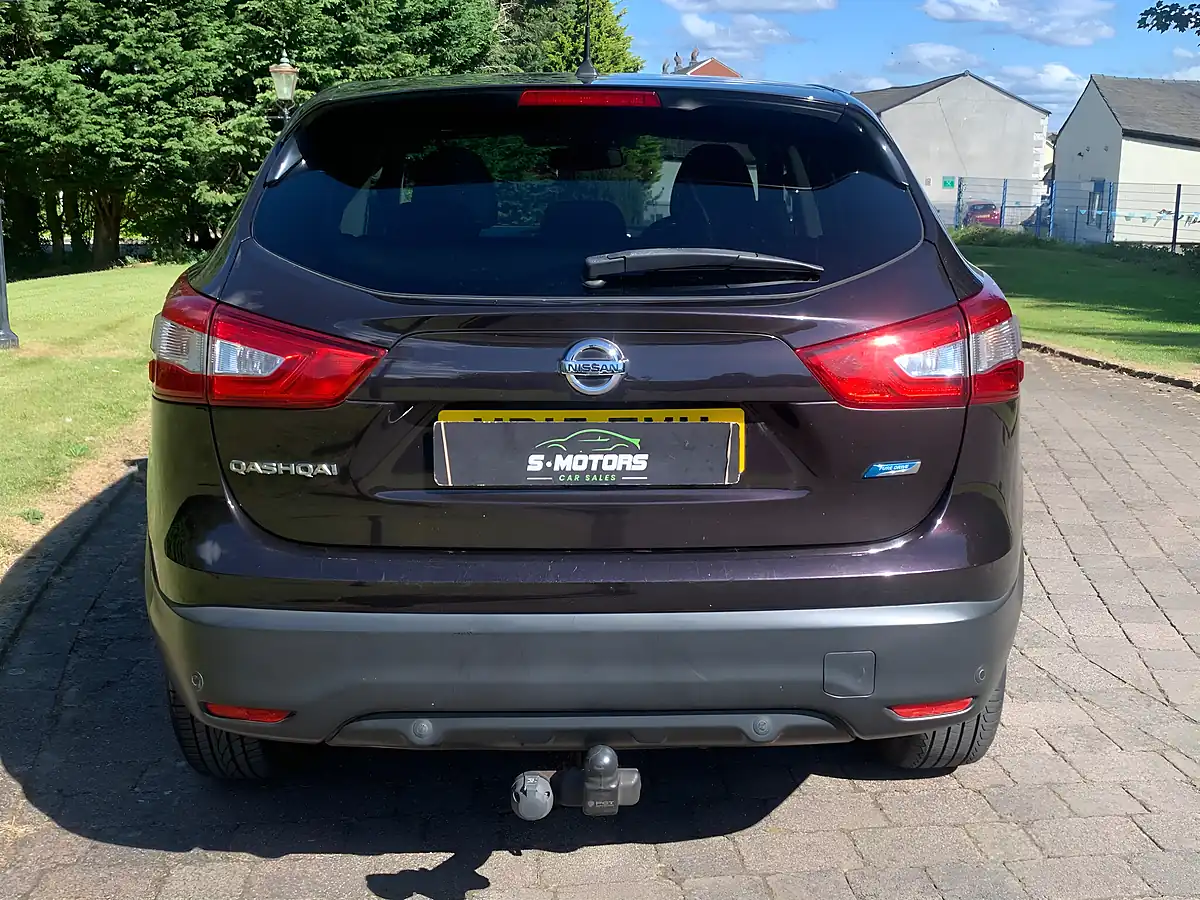 Used 2015 Nissan Qashqai Acenta+ Black - Interior and Exterior details 14