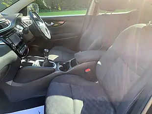 Used 2015 Nissan Qashqai Acenta+ Black - Interior and Exterior details 19