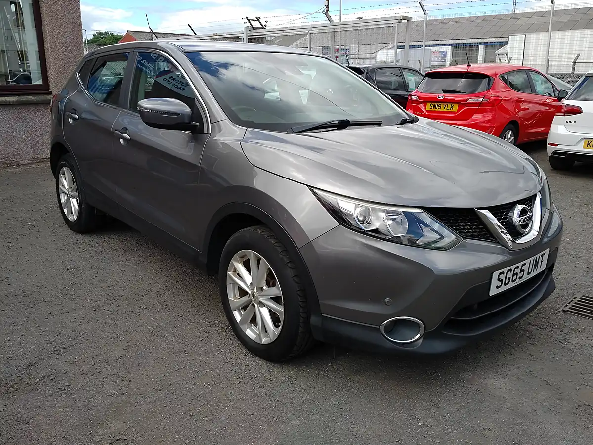 Used 2015 Nissan Qashqai Acenta Grey - Interior and Exterior details 10