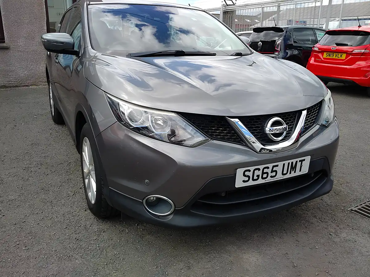 Used 2015 Nissan Qashqai Acenta Grey - Interior and Exterior details 11