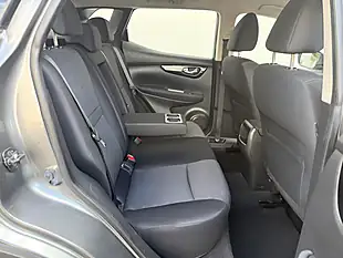 Used 2015 Nissan Qashqai Acenta Grey - Interior and Exterior details 10