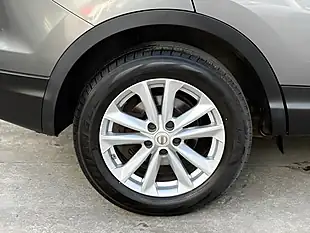 Used 2015 Nissan Qashqai Acenta Grey - Interior and Exterior details 16