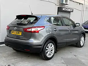 Used 2015 Nissan Qashqai Acenta Grey - Interior and Exterior details 4