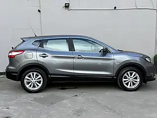 Used 2015 Nissan Qashqai Acenta Grey - Interior and Exterior details 5