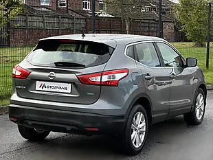 Used 2015 Nissan Qashqai Acenta Grey - Interior and Exterior details 10