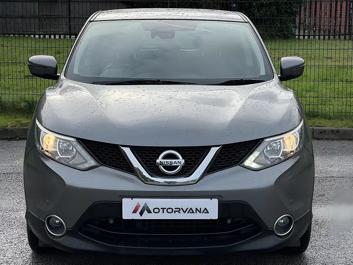 Used 2015 Nissan Qashqai Acenta Grey - Interior and Exterior details 2