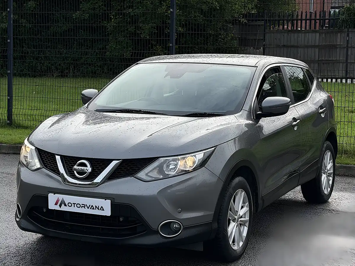 Used 2015 Nissan Qashqai Acenta Grey - Interior and Exterior details 3