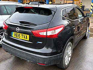 Used 2015 Nissan Qashqai Acenta Premium Black - Interior and Exterior details 3