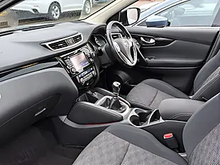 Used 2015 Nissan Qashqai Acenta Premium Black - Interior and Exterior details 5