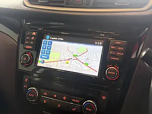 Used 2015 Nissan Qashqai Acenta Premium Red - Interior and Exterior details 15