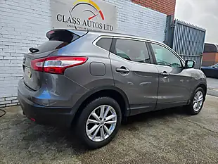 Used 2015 Nissan Qashqai Acenta Premium Xtron Grey - Interior and Exterior details 9