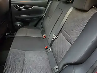 Used 2015 Nissan Qashqai Acenta+ Red - Interior and Exterior details 19