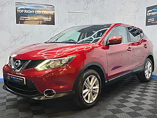Used 2015 Nissan Qashqai Acenta+ Red - Interior and Exterior details 4