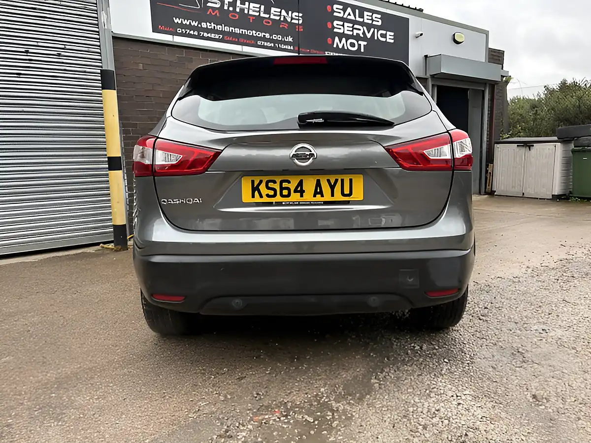 Used 2015 Nissan Qashqai Acenta Smart Vision Grey - Interior and Exterior details 10