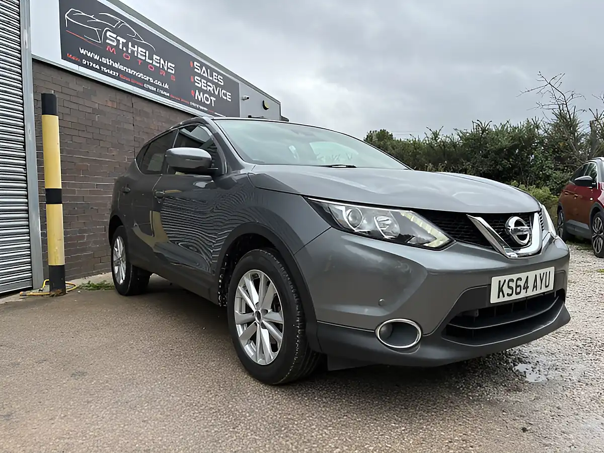 Used 2015 Nissan Qashqai Acenta Smart Vision Grey - Interior and Exterior details 2