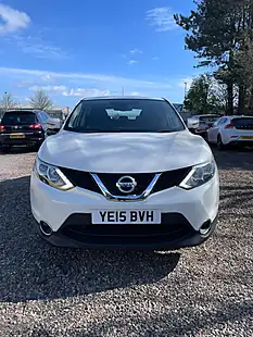 Used 2015 Nissan Qashqai Acenta White - Interior and Exterior details 9