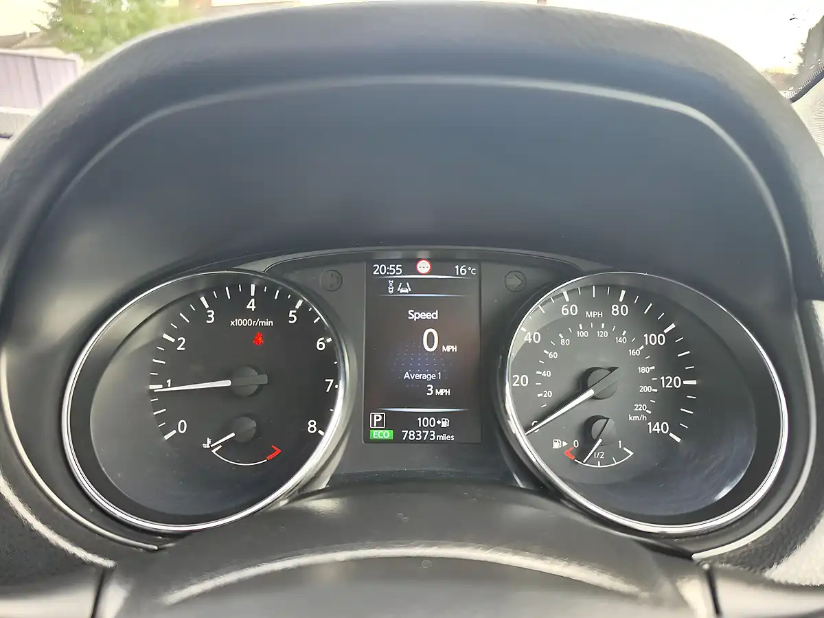 Used 2015 Nissan Qashqai Acenta Xtron Blue - Interior and Exterior details 10