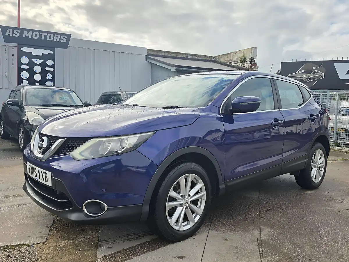 Used 2015 Nissan Qashqai Acenta Xtron Blue - Interior and Exterior details 3