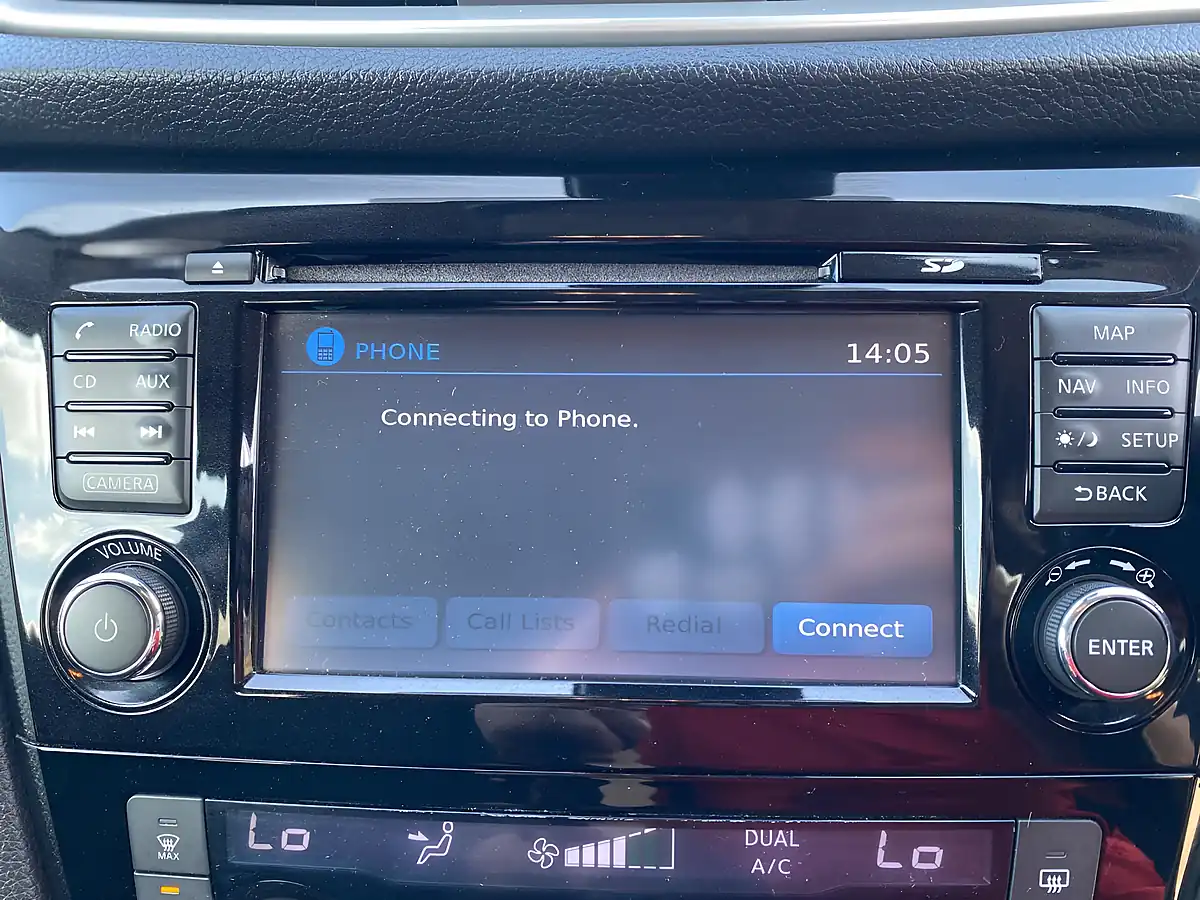 Used 2015 Nissan Qashqai N-Tec+ Black - Interior and Exterior details 16
