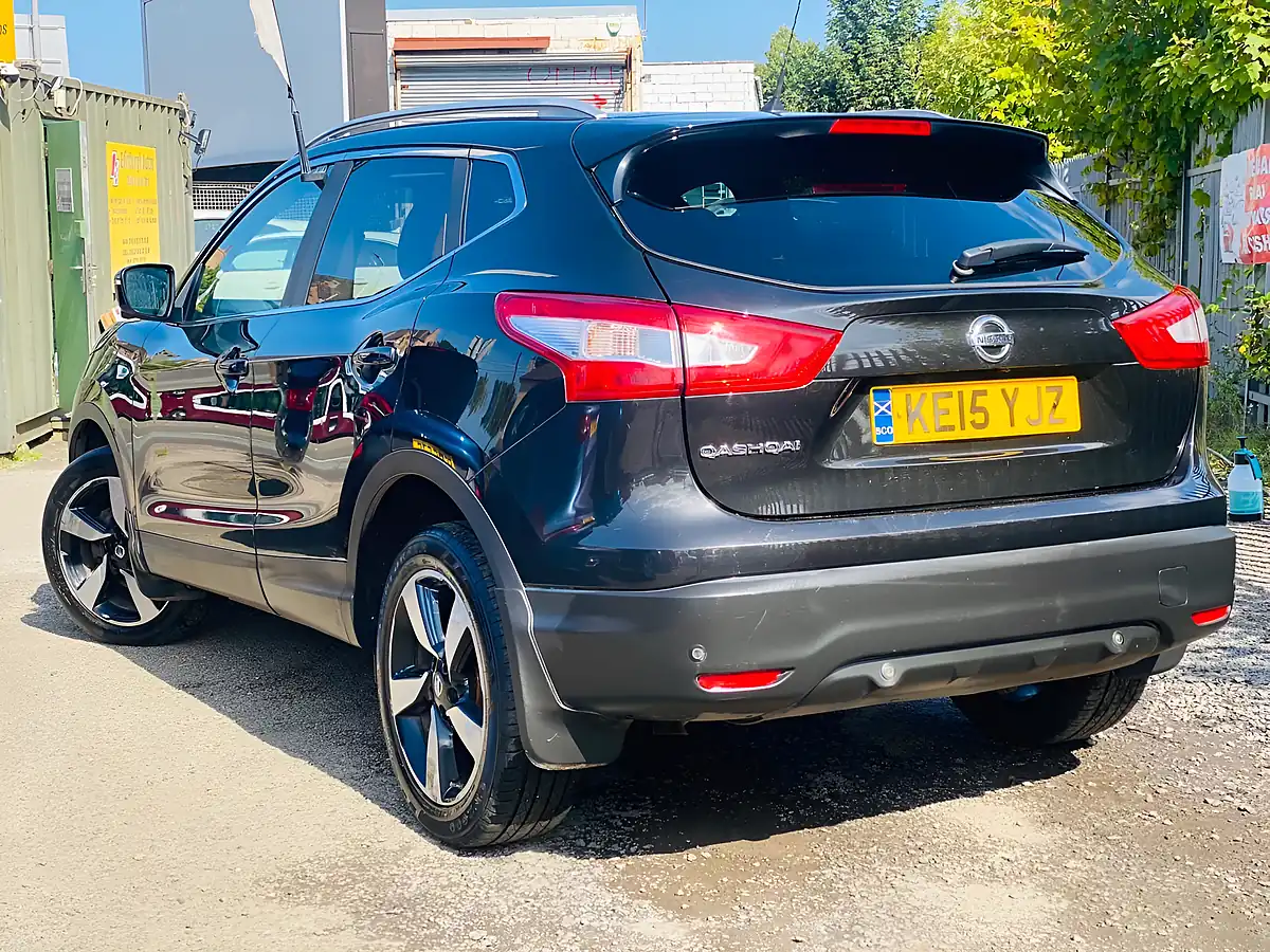 Used 2015 Nissan Qashqai N-Tec+ Black - Interior and Exterior details 9