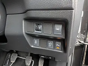 Used 2015 Nissan Qashqai N-Tec+ Black - Interior and Exterior details 13